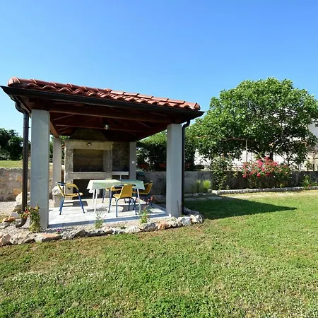 Apartment Morea *