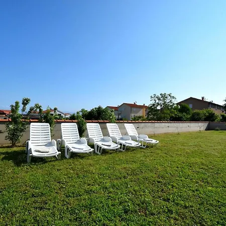 Morea Apartment *