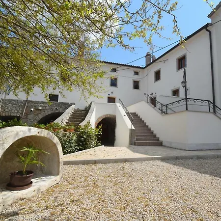 Morea Apartment *
